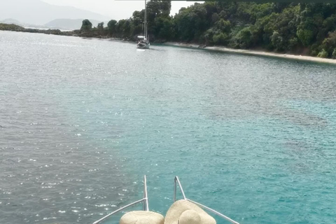 Corfu: Passeio de barco particularCorfu: Excursão de 1 dia em um barco particular