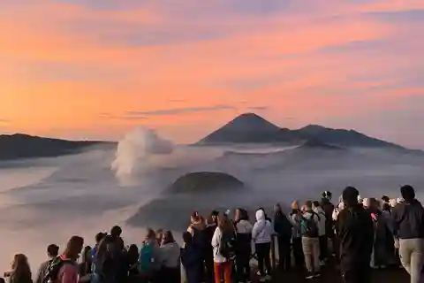From Malang: 1 Day Bromo Sunrise Sharing Tour