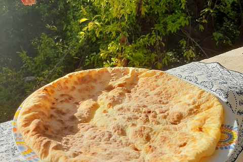 À Tbilissi : Cours de cuisine géorgienne par des locauxCuisine traditionnelle géorgienne - Cours de cuisine en famille