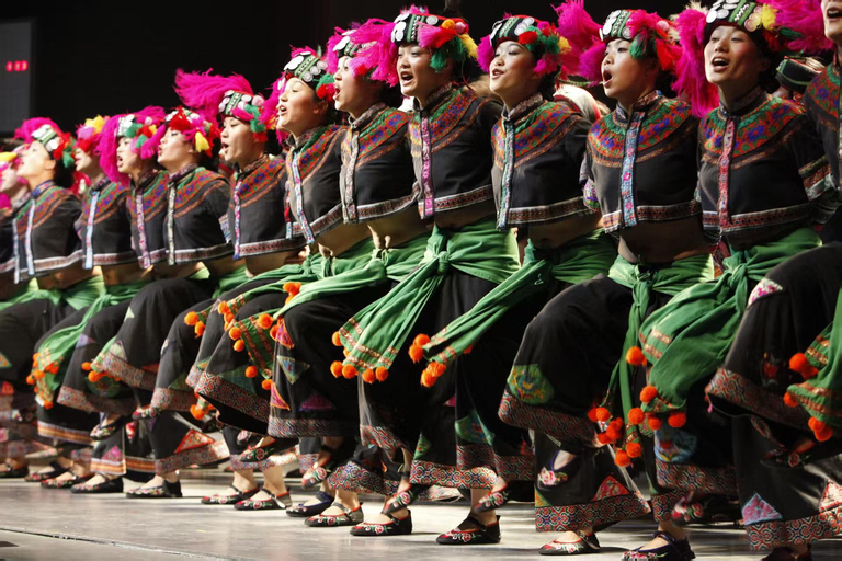 Kunming: Dynamic Yunnan Ethnic Dance Show Ticket Area A Seating (Excellent Stage View)