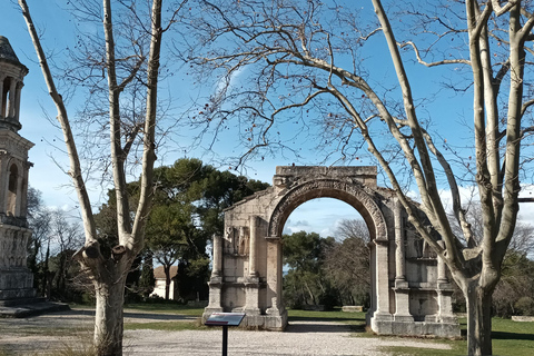 夏季之旅，4天/ 3晚，骑电动自行车探索普罗旺斯夏季之旅，4天/3夜，骑电动自行车探索普罗旺斯