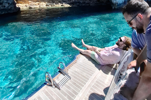 Crociera di un giorno intero a Comino e alla Laguna Blu da Gozo e CirkewwaDa Gozo e Cirkewwa: Crociera di una giornata intera a Comino e alla Laguna Blu