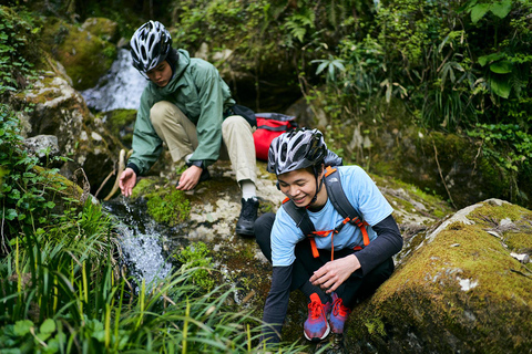 Passeio de eMTB para ver as belas ilhas a partir do cume