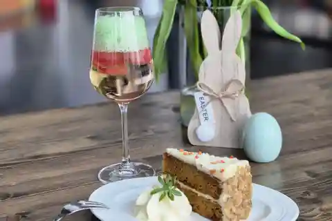 Dresden: Påskspecial, guidad tur med aperitif och bakverk