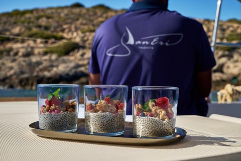 Catamaran Cruise to Elafonisi & Kedrodasos: Lunch & Open Bar Elafonisi Cruise: Snorkel, Paddle & Healthy Meal