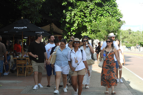 Cartagena for First-Time Visitors: Storytelling Walking Tour