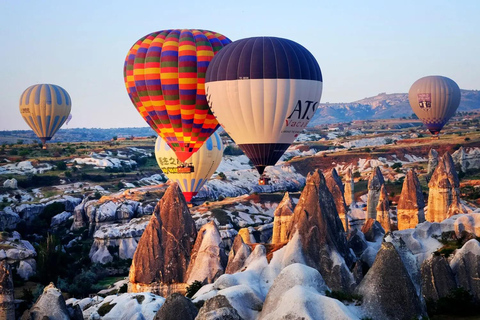 Ballonvaartticket Cappadocië Göreme Valleien Zonsopgang!