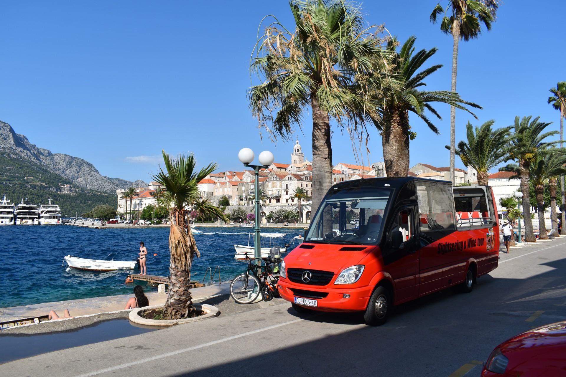 Von Korcula Stadt aus: Halbtagestour Wein & Sightseeing
