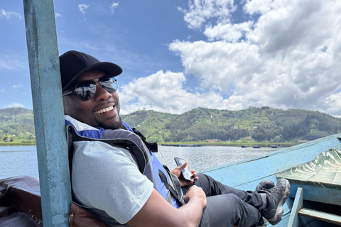 Musanze: Grotta Resort with swimming pool, jacuzzi, cave visit, Twins Lake Option 3 — Bigogwe Tour (in addition to options 1 and/or 2)