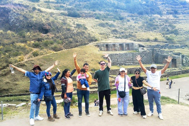 Cusco: City Tour Tour de Medio Día con Sacsayhuamán y Q’enqo Cusco: Morning City Tour with an Andean Dance Experience