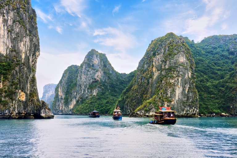 Z Hanoi: całodniowy rejs wycieczkowy po zatoce Ha Long