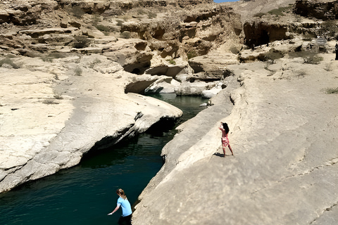 Muscat: Wüste, Quad Bike &amp; Wadi Bani Khalid TourWüste &amp; Wadi Bani Khalid Tour