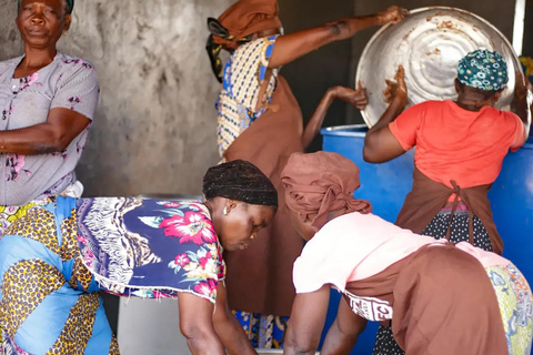 Accra: Shea Butter Making Tour Shea Butter Experience