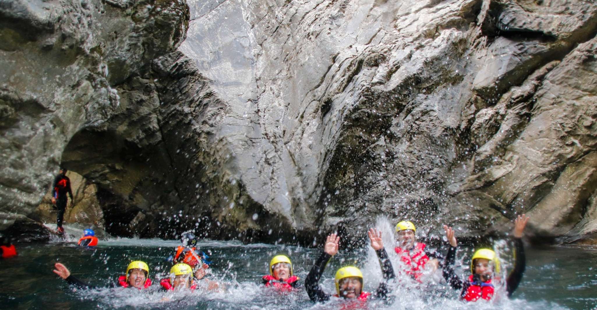Bagni di Lucca: canyoning selvaggio nel torrente Lima.
