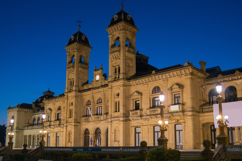 San Sebastián: Private Guided Tour on Your Mobile San Sebastian: The Pirate Code and the Old Town with Kit and Live Guide