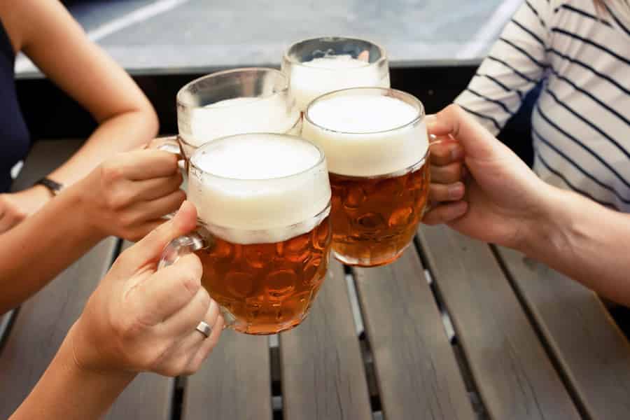 Prag: Bierfahrt am Nachmittag mit Getränken inklusive. Foto: GetYourGuide
