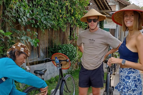 Yogyakarta: Guided Cycling Tour Authentic Javanese Village