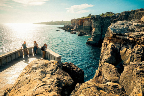From Lisbon: Sintra, Pena, Regaleira & Cascais Day Trip Private Full Experience: Day trip (Spanish Host)