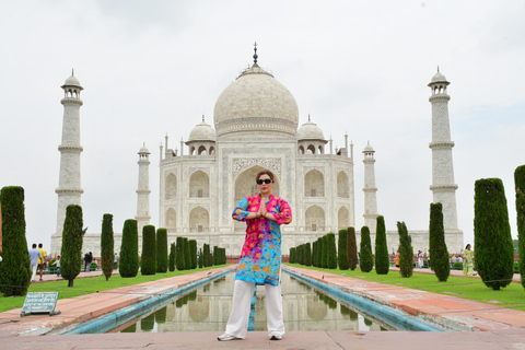 Da Delhi: tour del Taj Mahal e di Agra in treno espresso GatimaanTutto incluso: treno con vagone ristorante, auto, guida, biglietto, pranzo