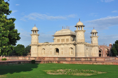 From Delhi: Same Day Priavte Taj Mahal Tour From Delhi: Same Day Priavte Taj Mahal Tour