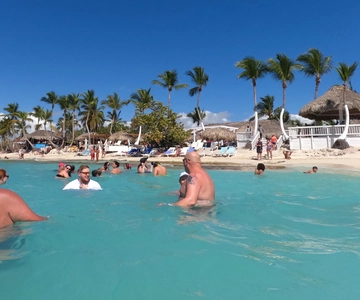From Punta Cana or Bayahibe: Catalina Island with Snorkeling