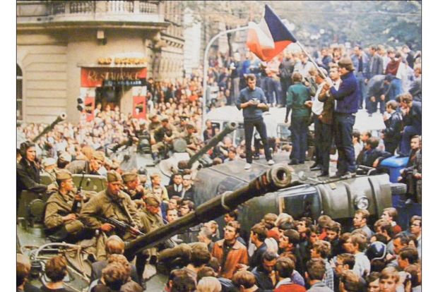 Tour a piedi di Praga: Città Nuova, Seconda Guerra Mondiale e Comunismo