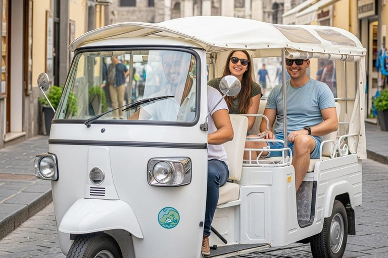 Naples: Private Tuk-Tuk Tour with Audio Guide