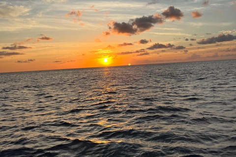 St. Lucia 3-Hour Sunset Cruise St. Lucia 2-Hour Sunset Cruise