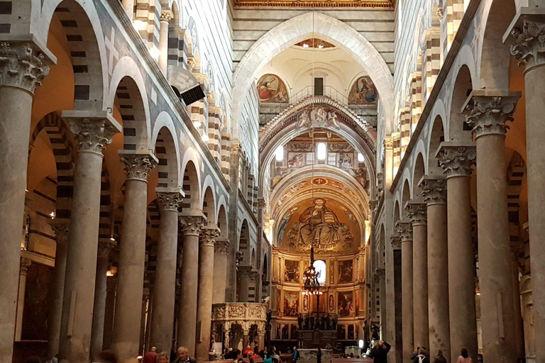 Florence: Discover Pisa in a Half-Day Tour Small Group Tour in Spasnish