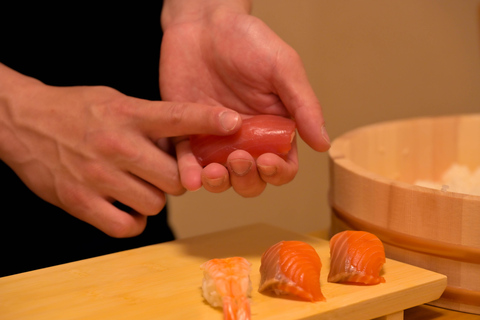 Kyoto: Authentic Sushi Making Experience