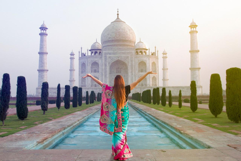 Taj Mahal Tour mit Saree Erlebnis ( Vermietung )Von Agra aus: Taj Mahal-Besuch mit stilvollem Saree und Kurta