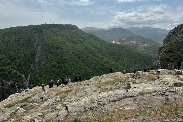 Baku: Karabakh Full-Day Tour with Guide