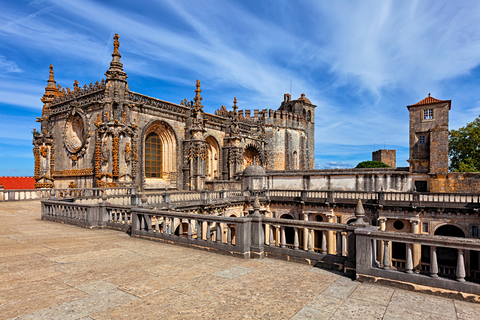 从里斯本出发：圣殿骑士路线 - 阿尔穆罗尔、托马尔和基督修道院独家私人之旅