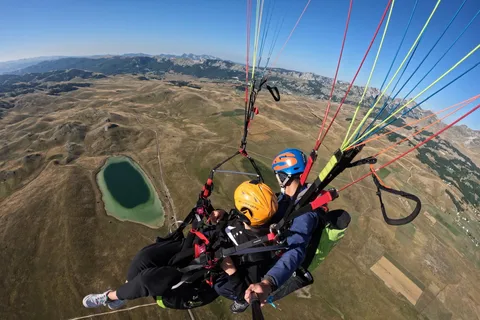 Parapente en tandem avec treuil - Parc national de Durmitor