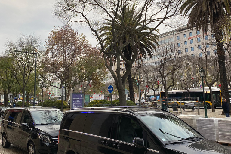 Visite de la ville de Lisbonne ; en voiture privée