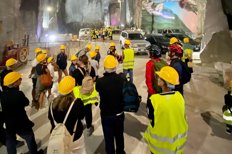 Tour in E-Bike alle Cave di Marmo di Carrara con degustazione di strutto