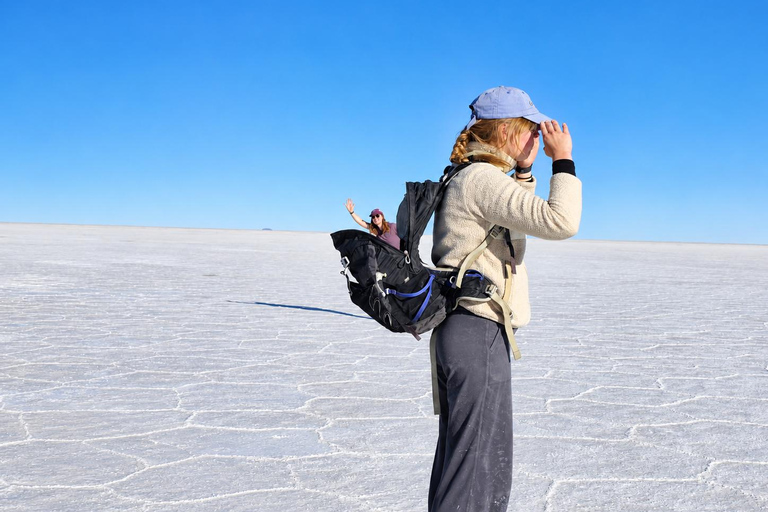 Uyuni: 3-Day Salt Flats Expedition to San Pedro de Atacama Uyuni Tour with Local Spanish Driver