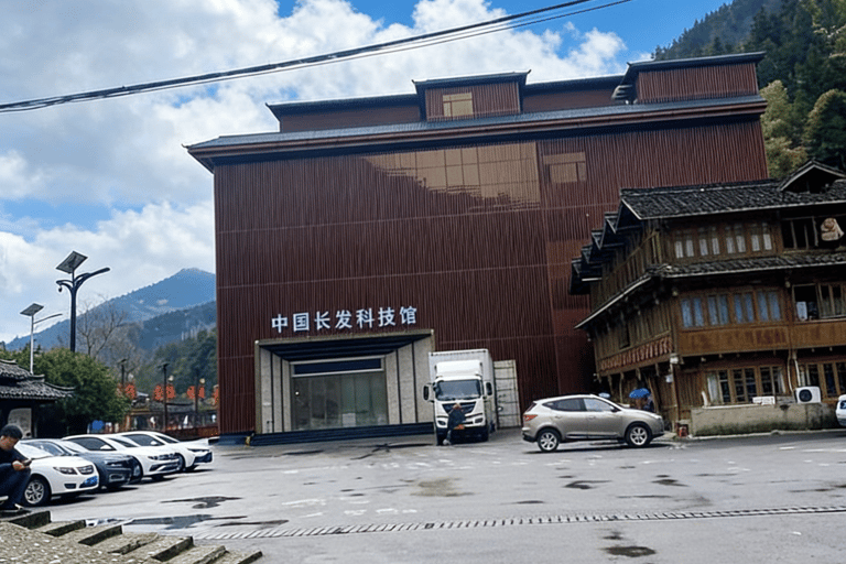 Guilin Day Tour: Long Hair Sci-Tech Museum & Longji Terraces