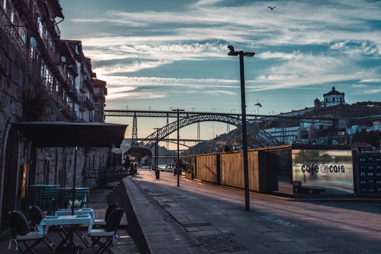 Oporto: Visita privada a pie de medio día con fotos