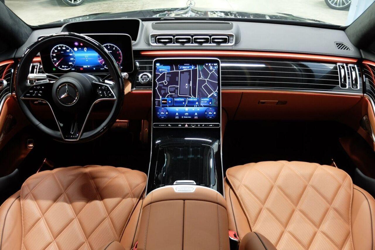 Tour privado exclusivo al Taj Mahal en coche de lujo desde DelhiTour todo incluido en un coche Toyota Vellfire