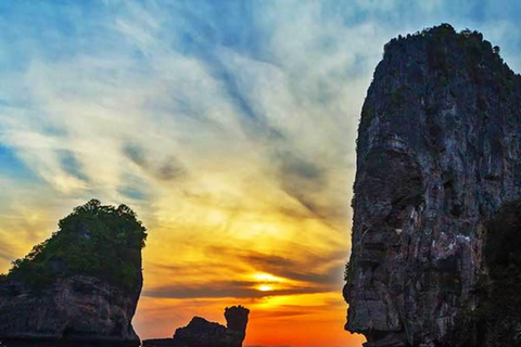 Phi Phi Islands: Private Sunset Cruise with Snorkeling Phi Phi Islands: Private Sunset Cruise with Snorkeling 4 hr