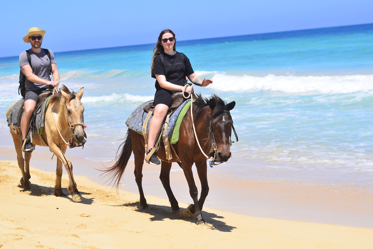 Aventure équestre sur la plage et dans la forêt de Macao