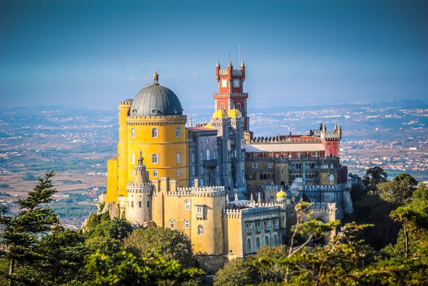 Lisbonne : Sintra, Cabo da Roca, palais national de Pena, passage par Quinta da Regaleira