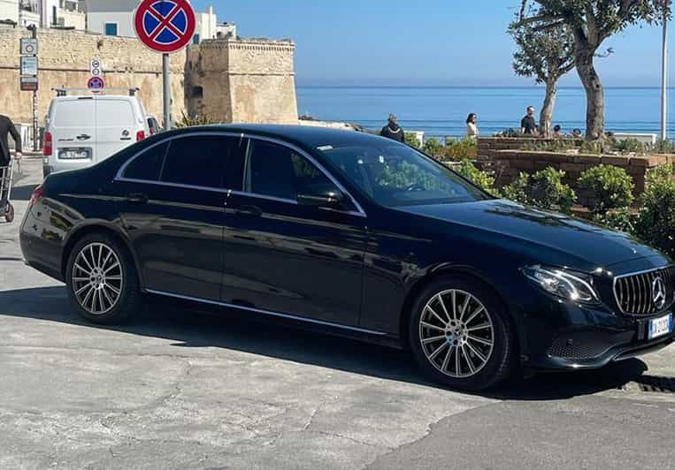 Fra Bari: 1-veis privat transport til Polignano a mare