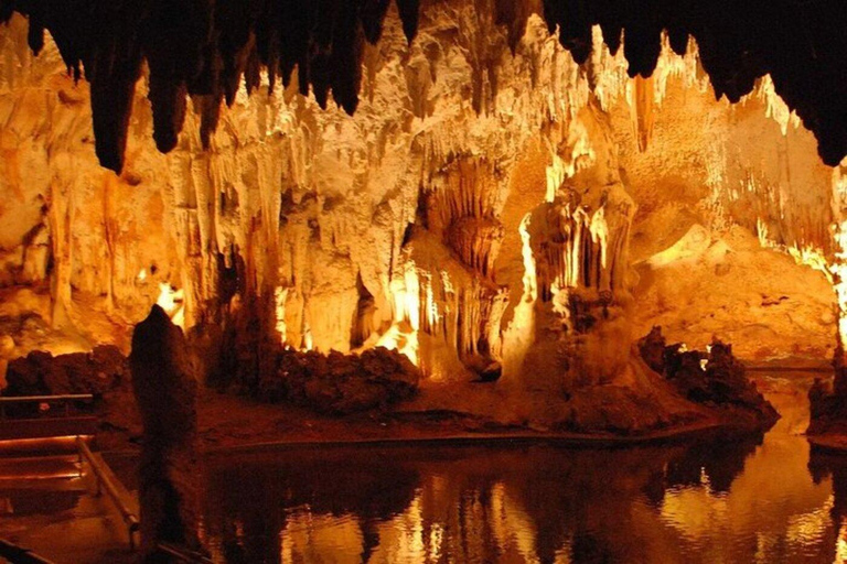 Private La Romana Cultural Cave & Cigar Experience