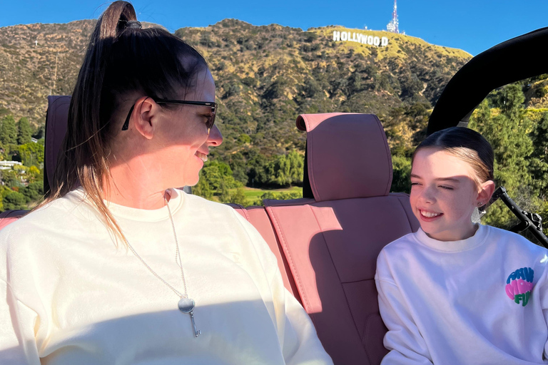 Los Angeles: Hollywood Sign Hollywood Sign Tour på en öppen rosa jeepLos Angeles: Privat Hollywood Sign-tur med öppen rosa jeep