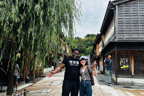 Kanazawa: Morning Geisha District Walk & Local Café