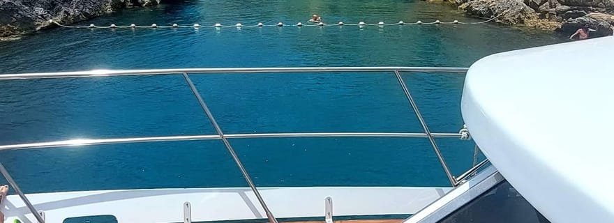 Location de bateaux privés Rio 44 Croisières privées d'une journée ou d'une demi-journée