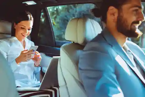 Mykonos : Transferts privés VIP | Journée complète avec chauffeur