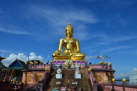 From Chiang Mai: Chiang Rai's Temples and Golden Triangle White Temple, Blue Temple, Wat Phra Keaw and Golden Triangle